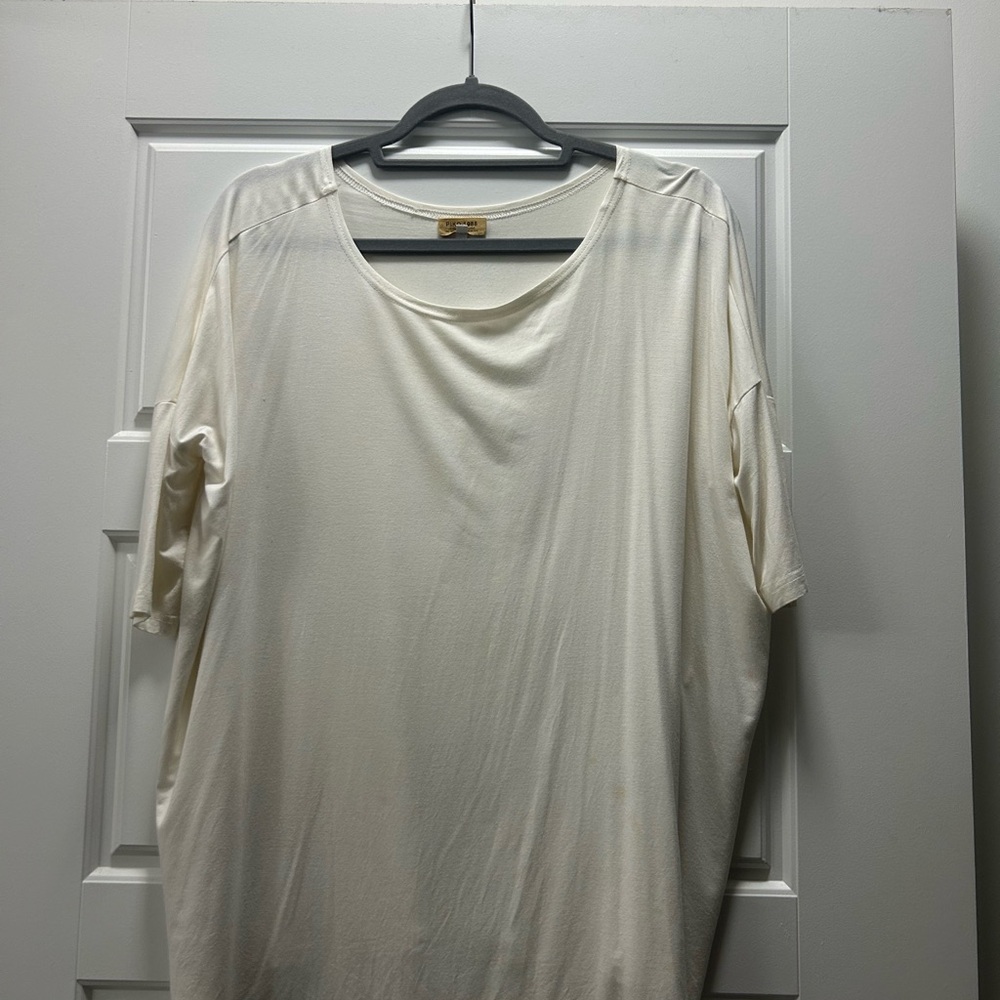 White Piko top